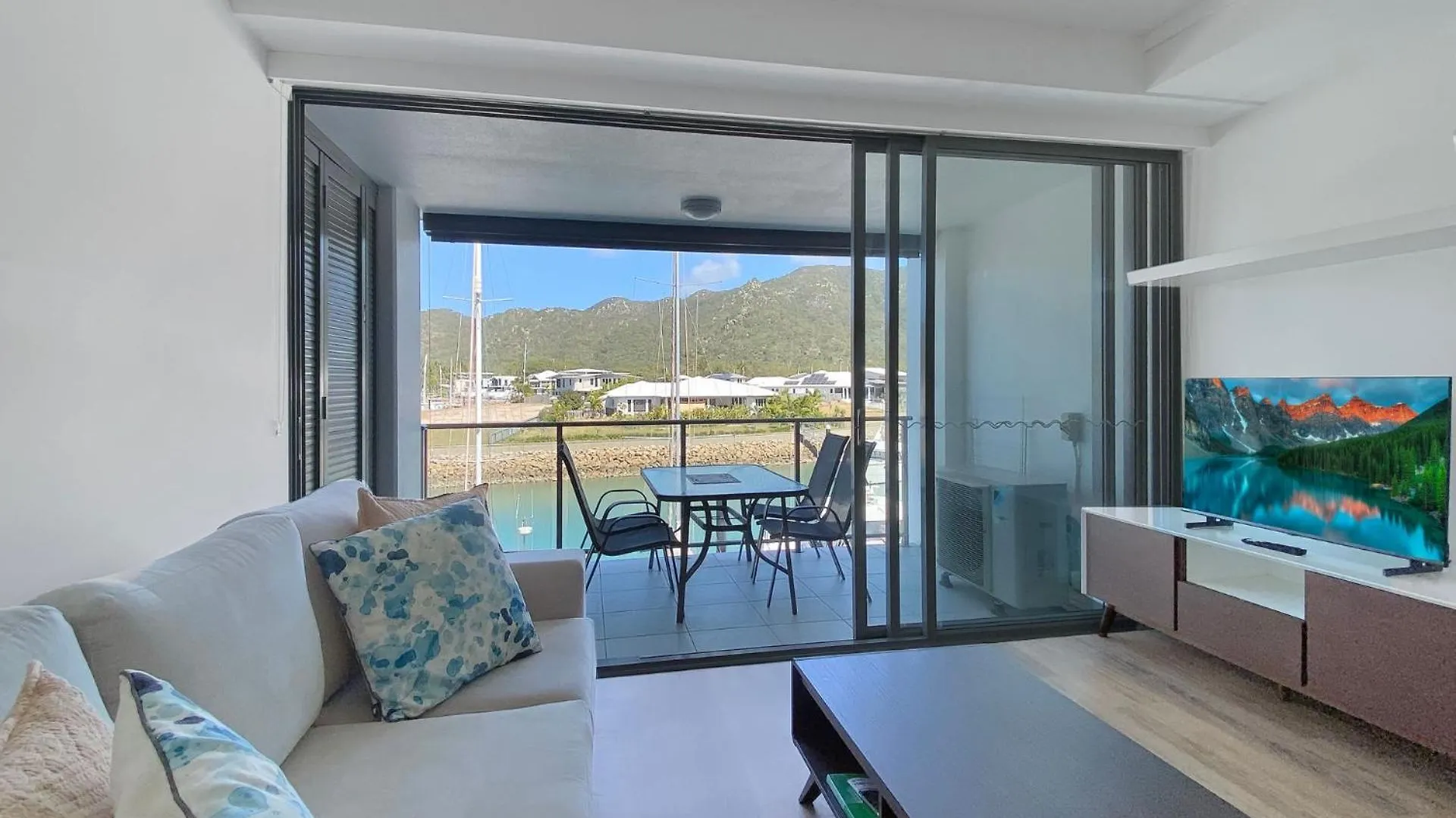 Blue On Blue Superior Studio Room 1241 Nelly Bay Hotel apartamentowy
